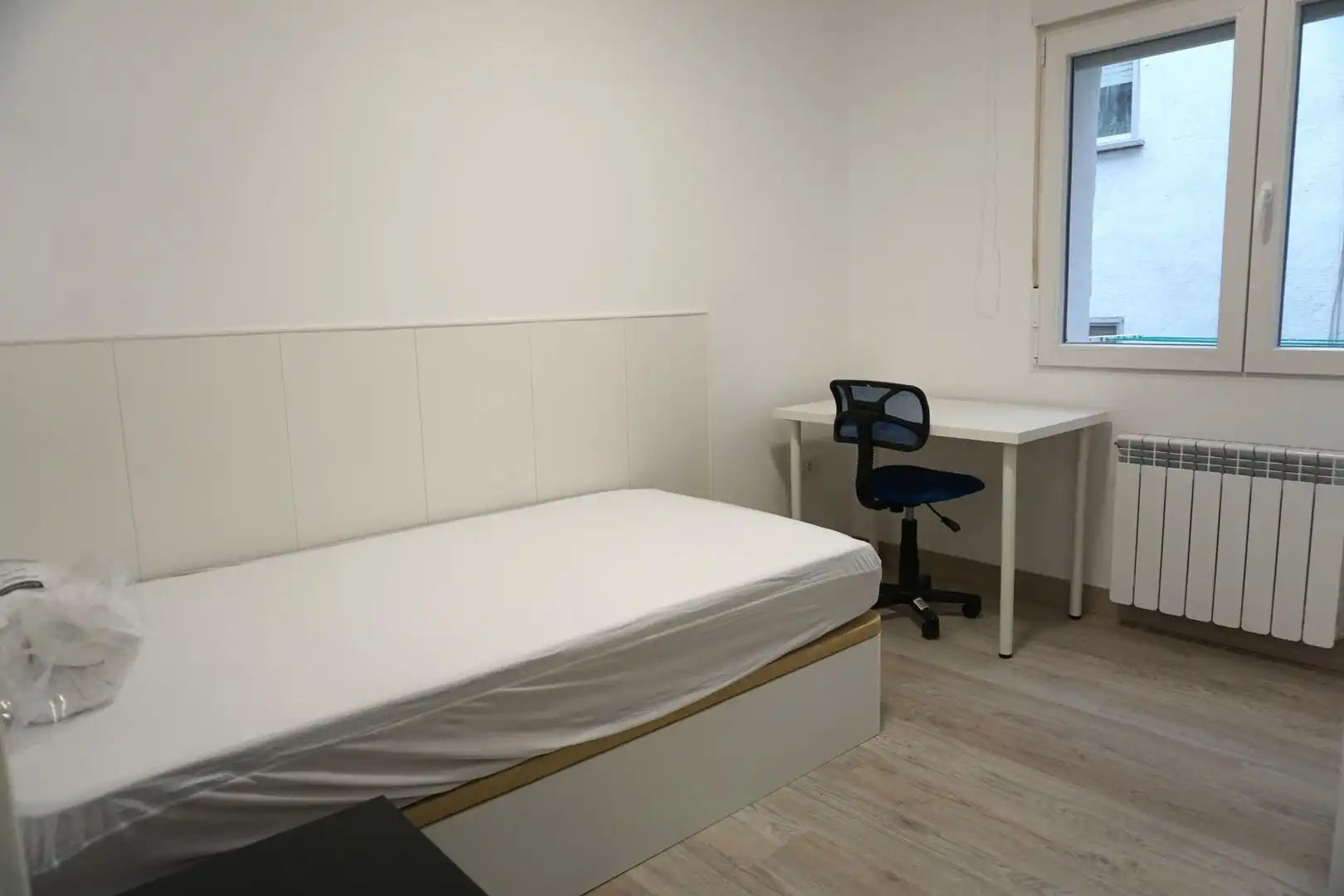 Room in Calle CAPITAN MENDEZ VIGO, 50, Santo Tomás