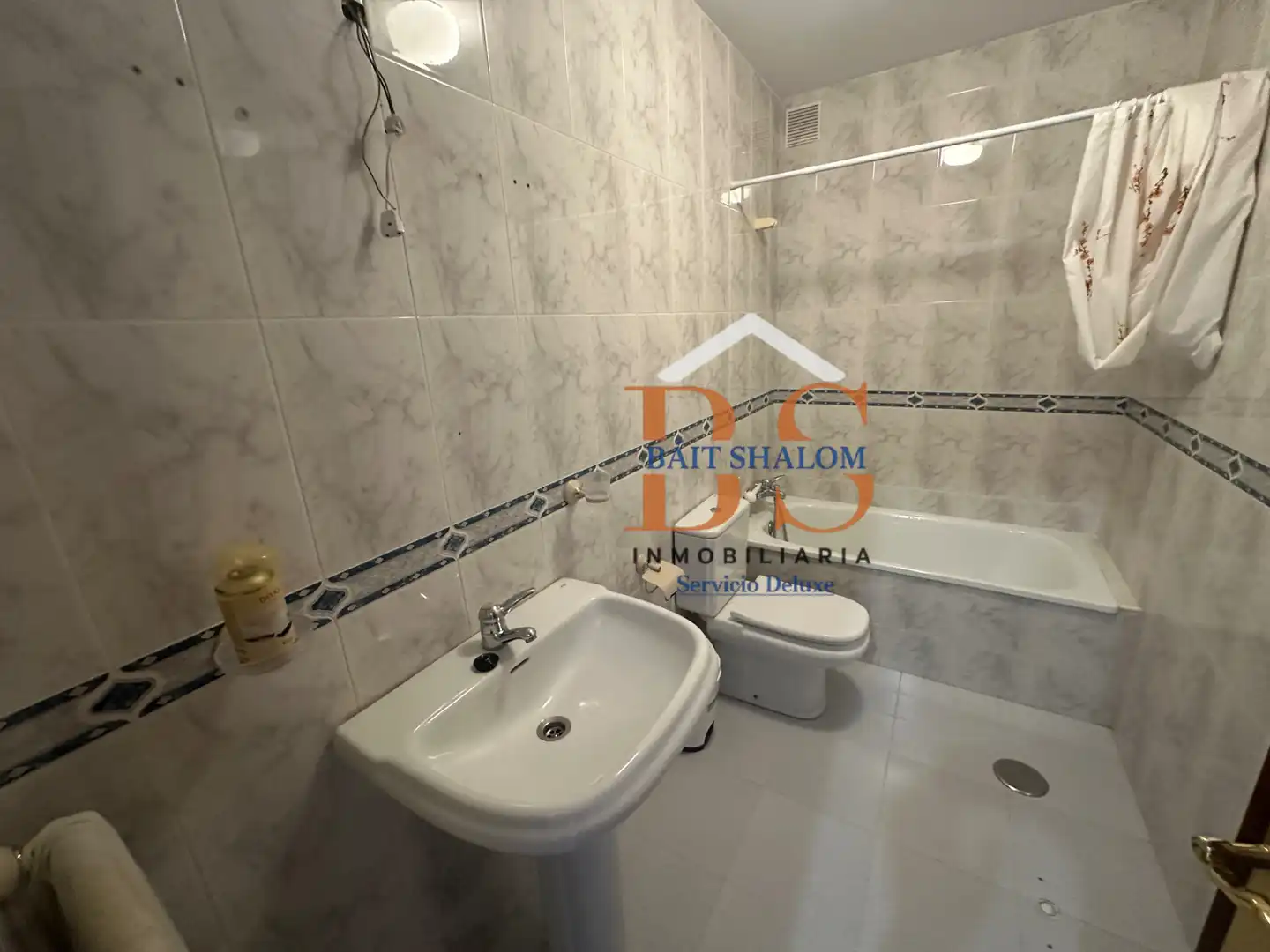 Bathroom of Flat for sale in Antequera