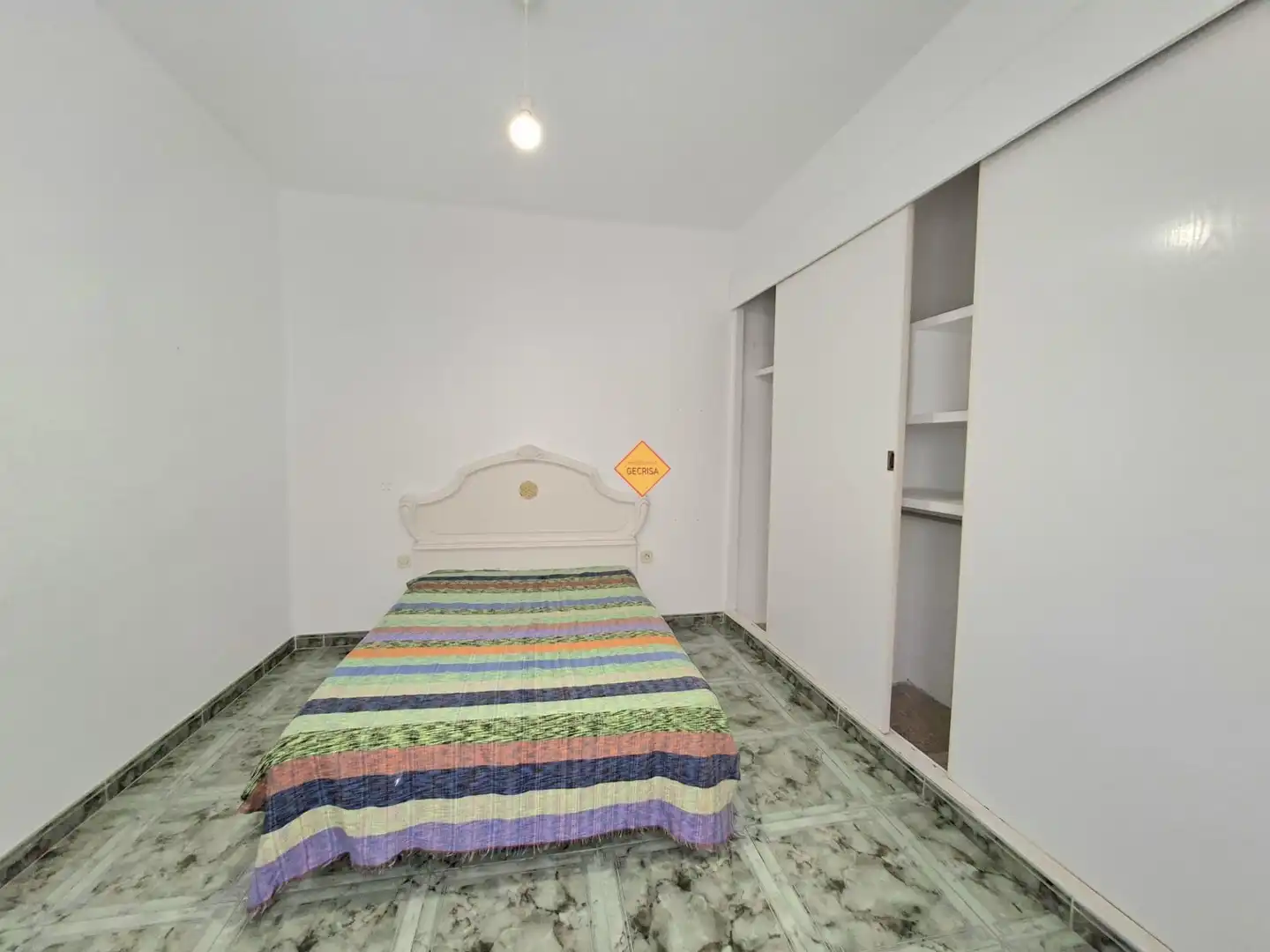 Habitación de Piso en venta en Burjassot con Terraza