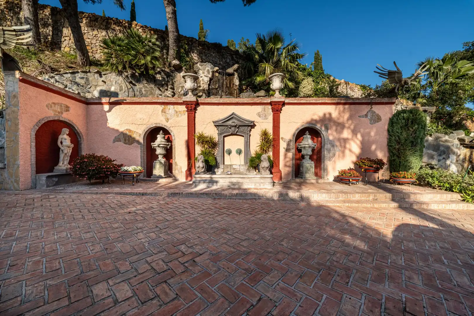 Vista exterior de Finca rústica en venda en Benahavís amb Terrassa