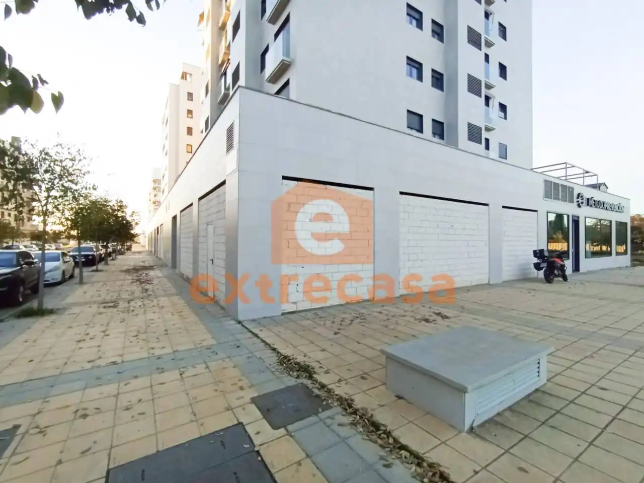 Aparcament de Local en venda en Avenida Elvas