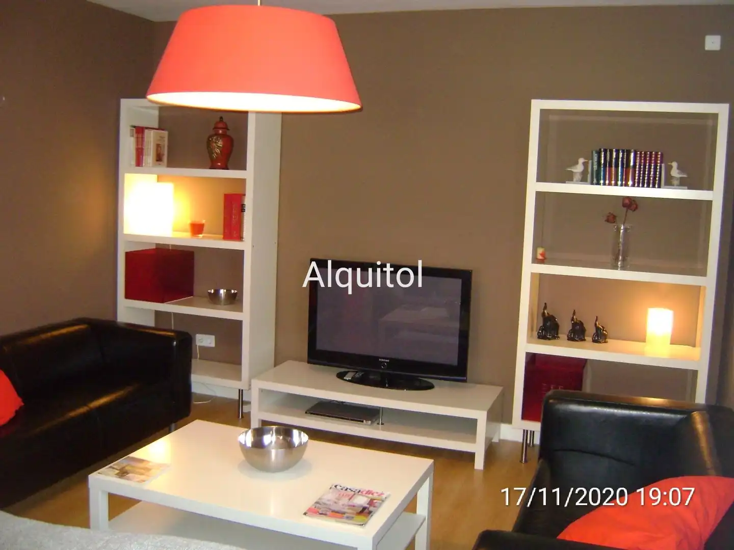 Sala de estar de Casa adosada de alquiler en Cobisa con Calefacción, Jardín privado y Parquet
