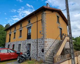 Vista exterior de Dúplex en venda en Amurrio amb Jardí privat, Traster i Moblat