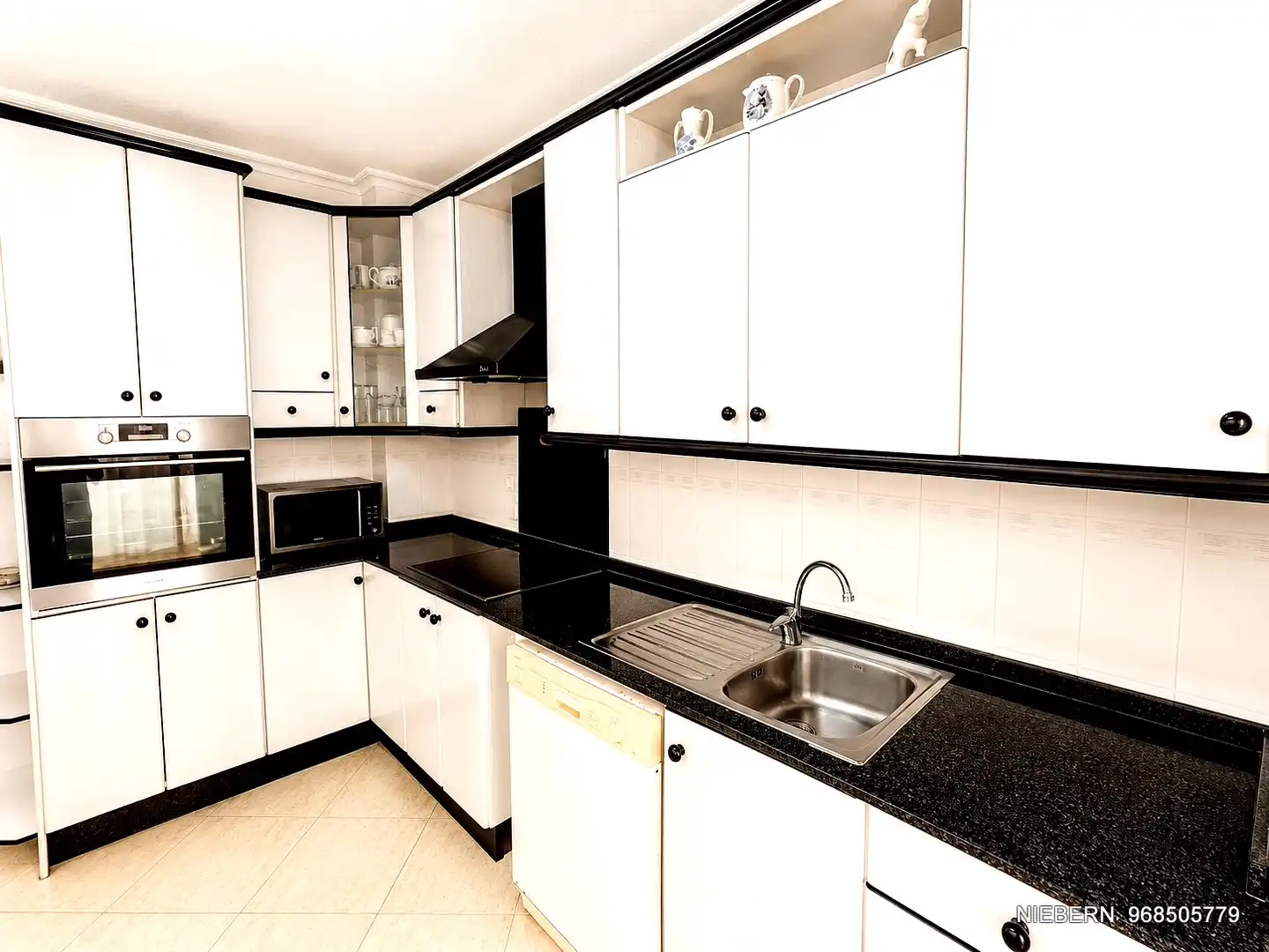 Cocina de Piso en venta en Cartagena con Aire acondicionado y Amueblado