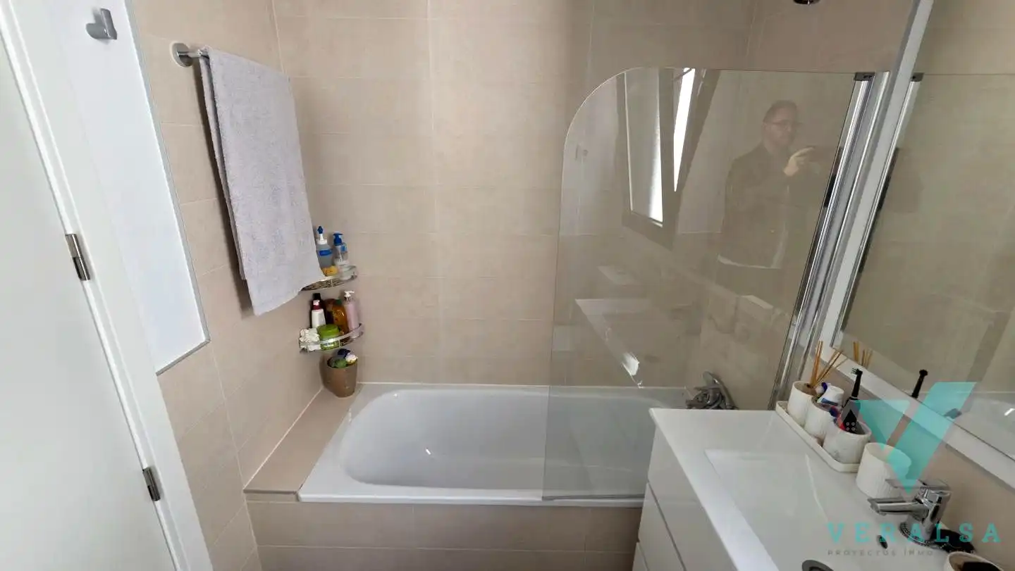 Baño de Piso en venta en Madrid con Aire acondicionado, Calefacción y Terraza