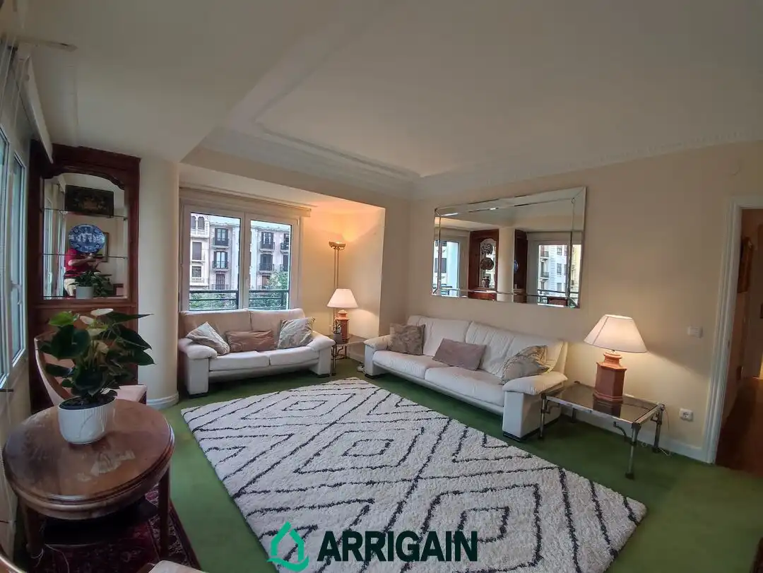 Piso de alquiler en Gros