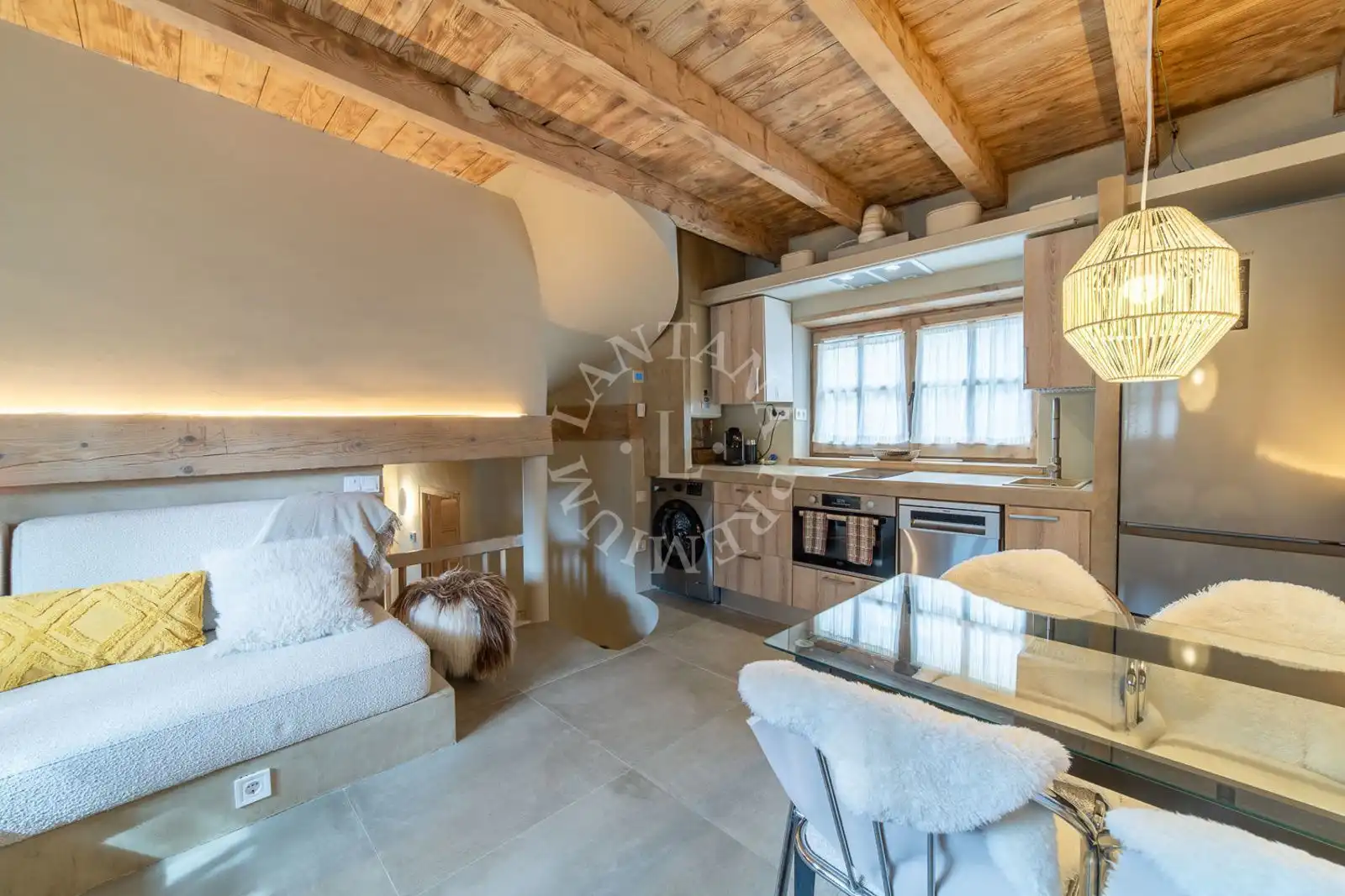 Kitchen of Flat for sale in Naut Aran  with Heating and Storage room