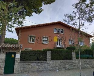 Vista exterior de Casa o xalet en venda en  Barcelona Capital amb Jardí privat i Terrassa