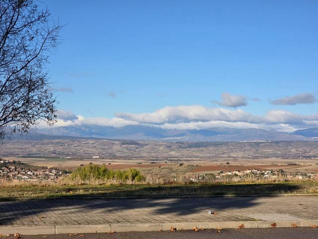 Terreno residencial en Venta en Calle Emeterio Atienza en El Casar