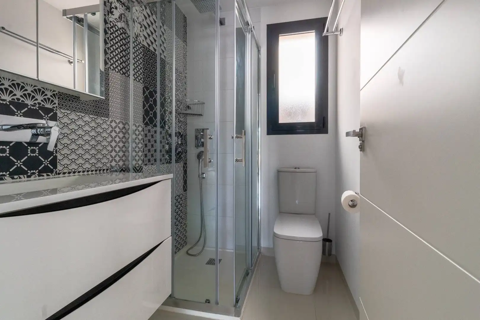 Badezimmer von Wohnungen zur Miete in Pilar de la Horadada