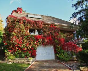 Jardí de Casa o xalet en venda en Robledo de Chavela amb Calefacció, Jardí privat i Terrassa