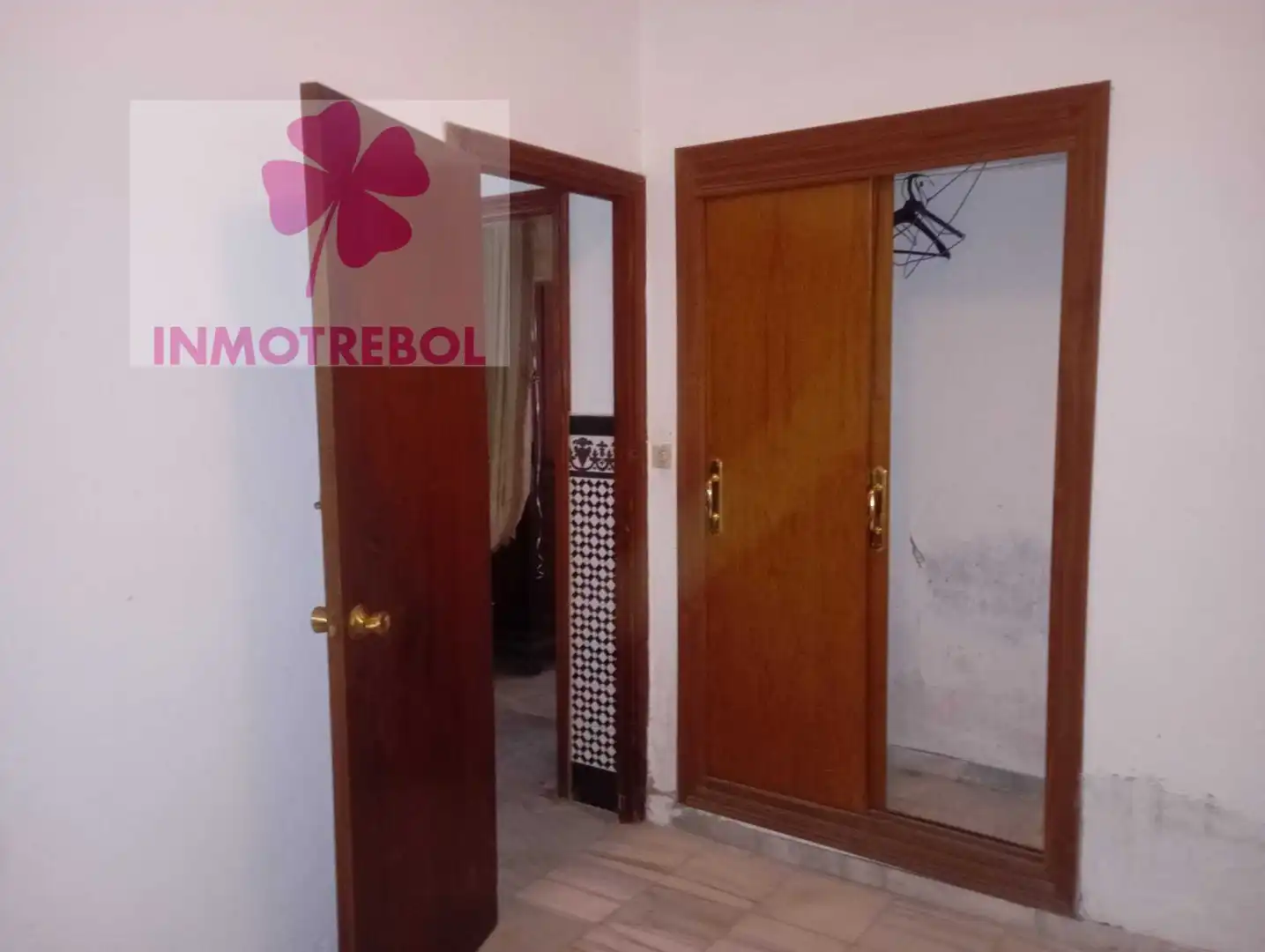 Dormitori de Casa o xalet en venda en Villanueva del Ariscal amb Traster i Balcó