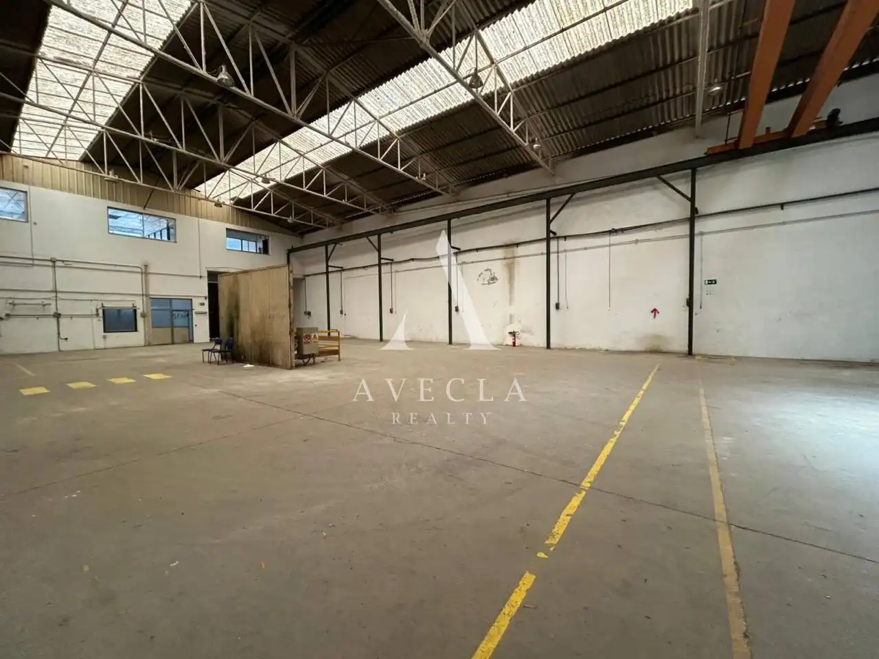 Vista exterior de Nave industrial de alquiler en Sant Climent de Llobregat
