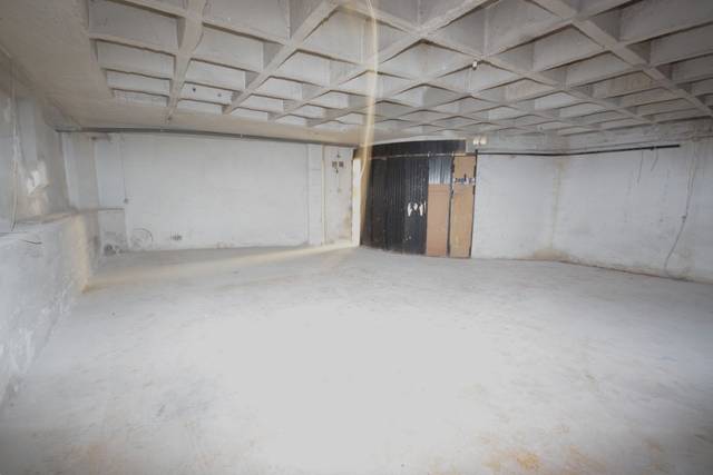 Garaje en Venta en Estudios de los Plaza en Amara