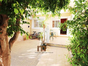 Bungalow con piscina en venta en Carrer el Moll 44