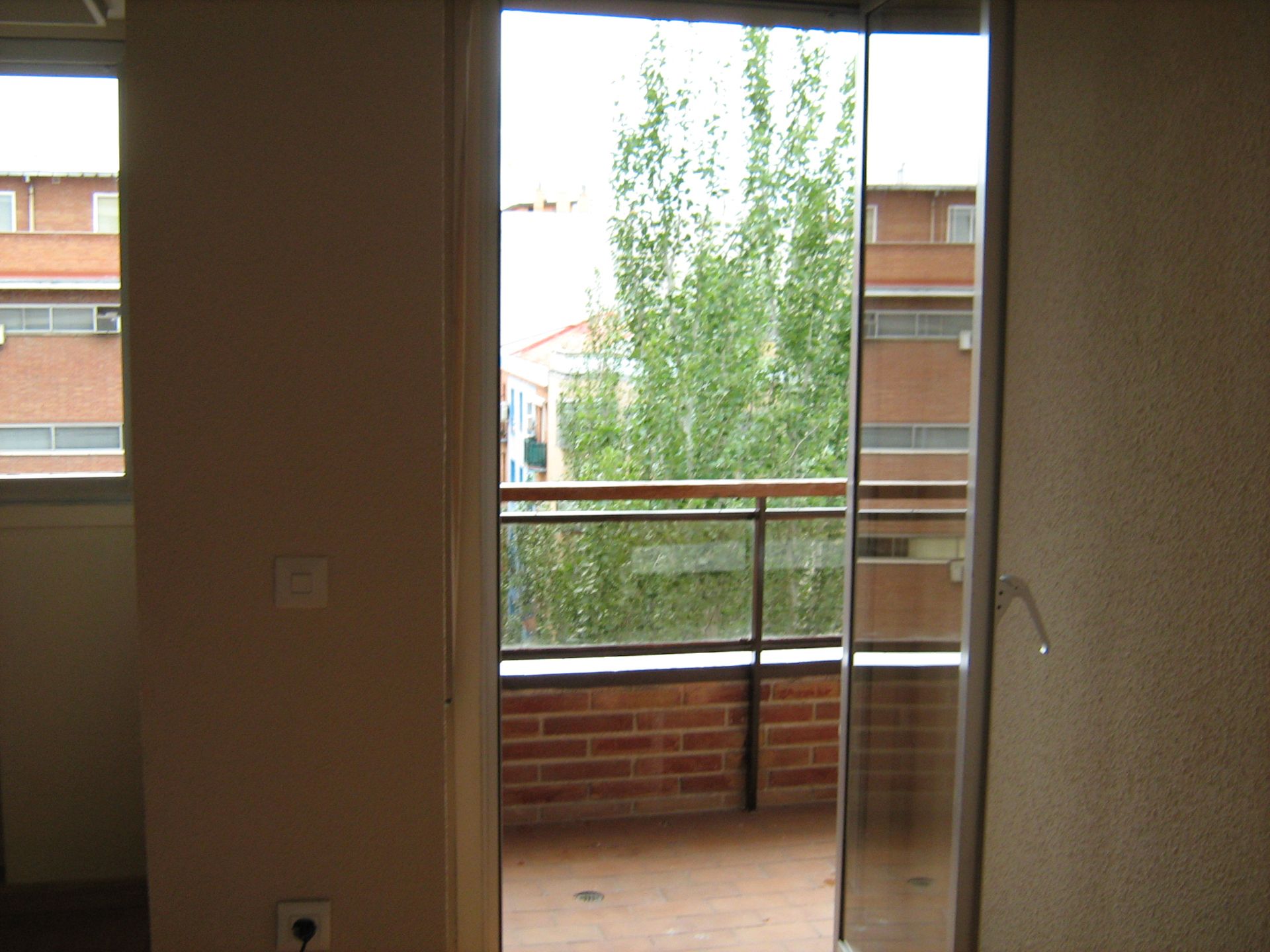 Balcony of Flat to rent in  Madrid Capital  with Air Conditioner, Heating and Parquet flooring