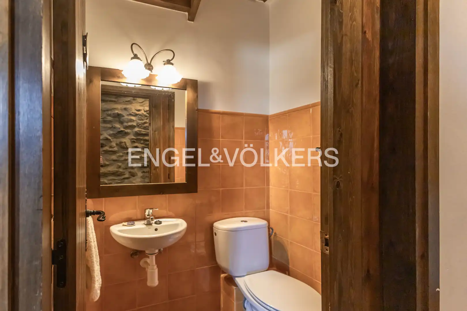 Baño de Casa adosada en venta en Fontanals de Cerdanya con Calefacción, Parquet y Terraza