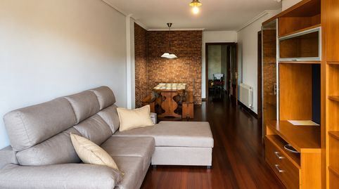 Foto 5 de Piso de alquiler en Barrio Cartes, Cartes, Cantabria
