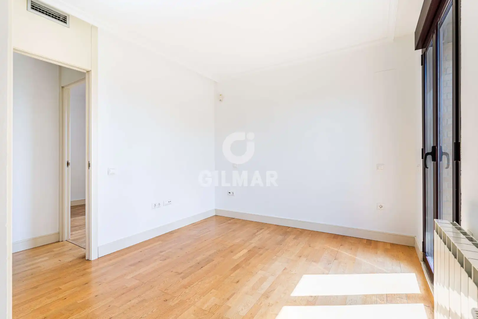 Schlafzimmer von Maisonette zum Verkauf in Boadilla del Monte mit Heizung, Abstellraum und Schwimmbad