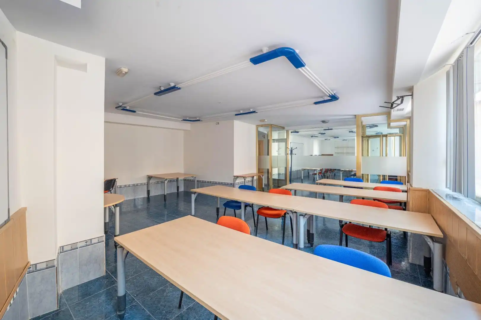 Commercial properties for sale in Las Gabias  with Air Conditioner, Heating and Furnished