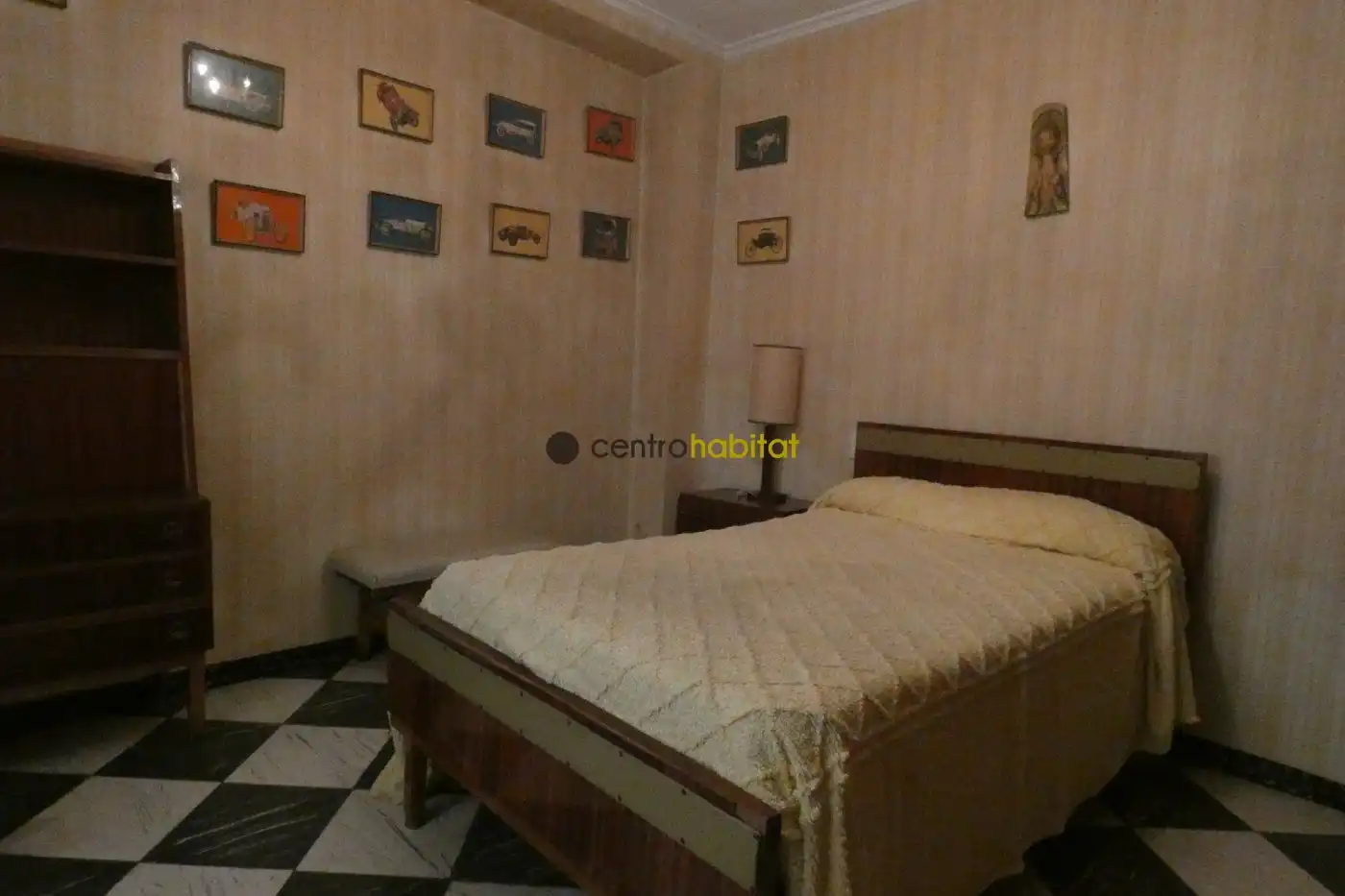 Dormitori de Casa o xalet en venda en Elda