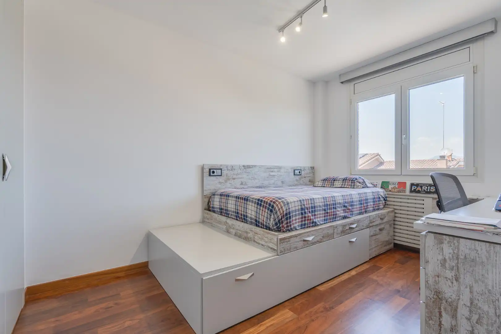 Habitación de Casa adosada en venta en Sant Quirze del Vallès con Aire acondicionado, Calefacción y Jardín privado