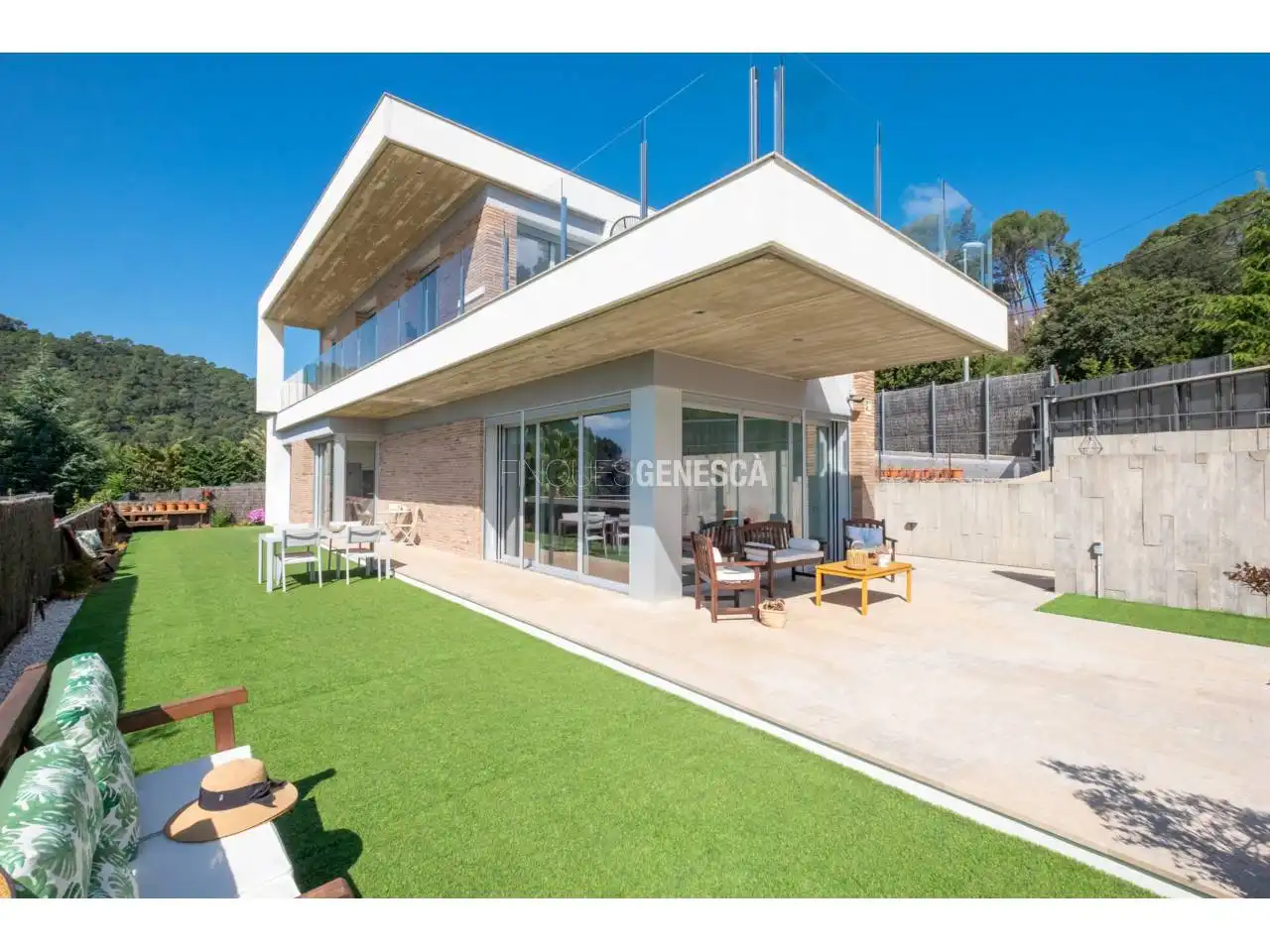 Jardí de Casa o xalet en venda en Matadepera amb Aire condicionat, Calefacció i Jardí privat