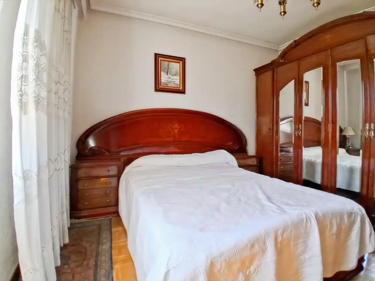 Dormitori de Pis en venda en Madrid amb Calefacció, Parquet i Terrassa