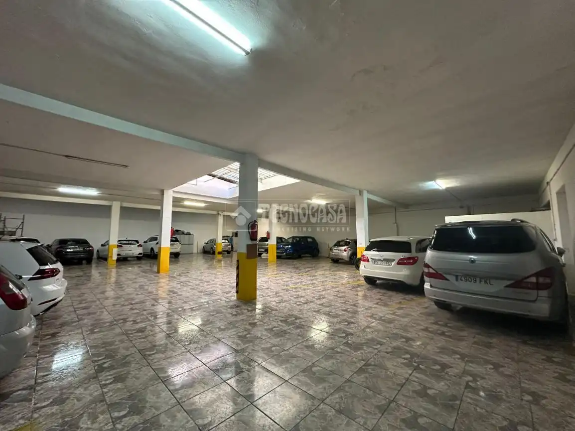 Residencial en venta en Calle Verónica, Veredillas