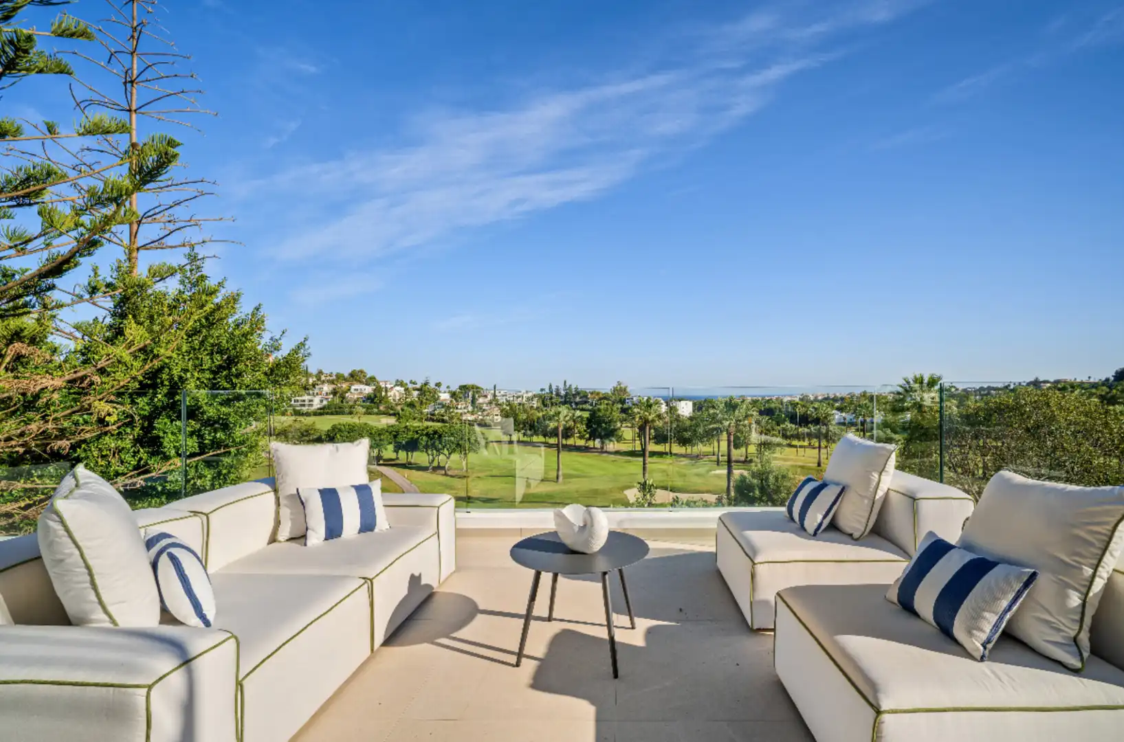 Maison avec terrasse à vendre à Nueva Andalucía, imagen 3