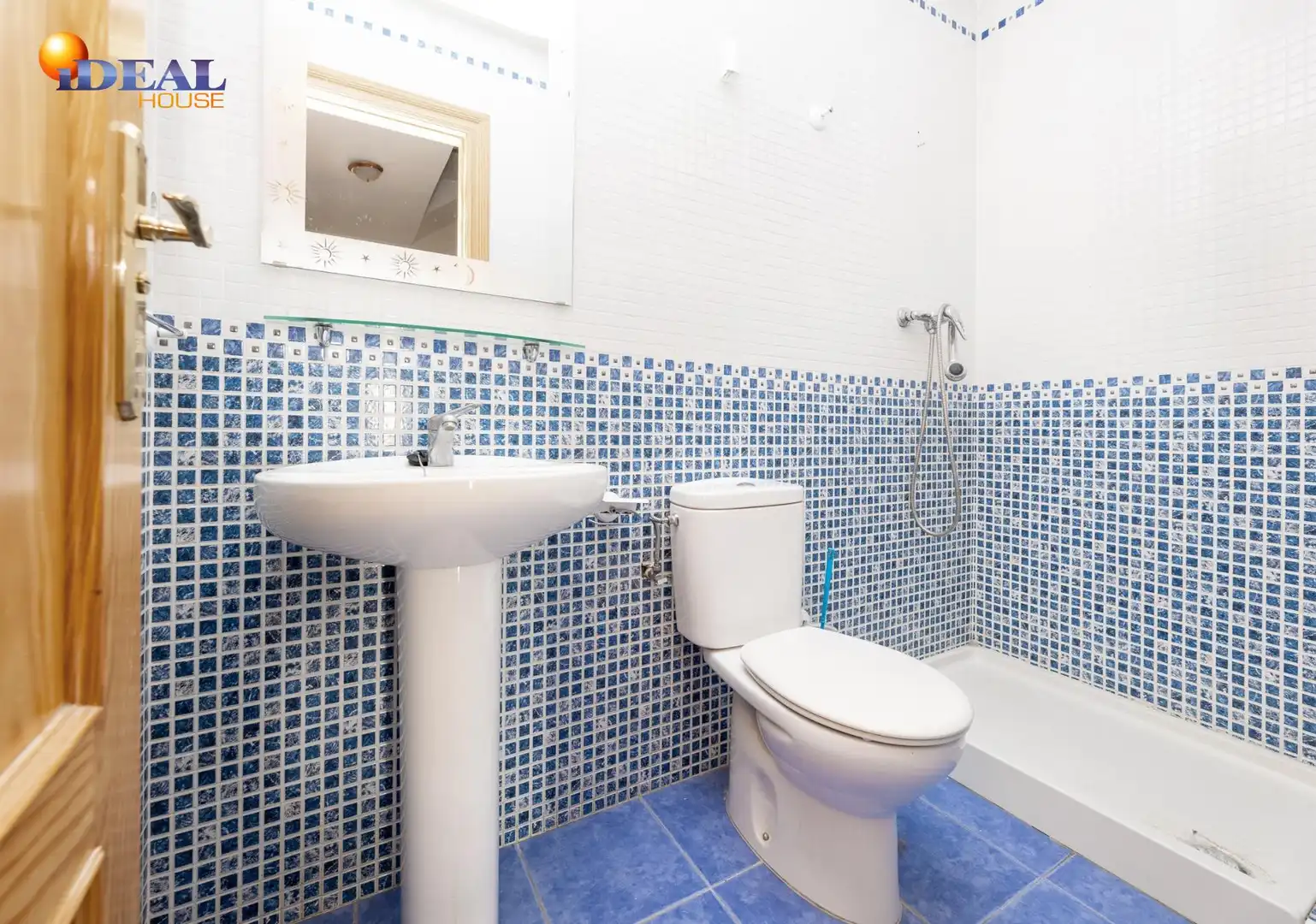 Terraced house with terrace for sale in San Antón, imagen 12