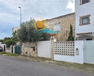 Exterior view of House or chalet for sale in Empuriabrava  with Heating, Oven and Washing machine