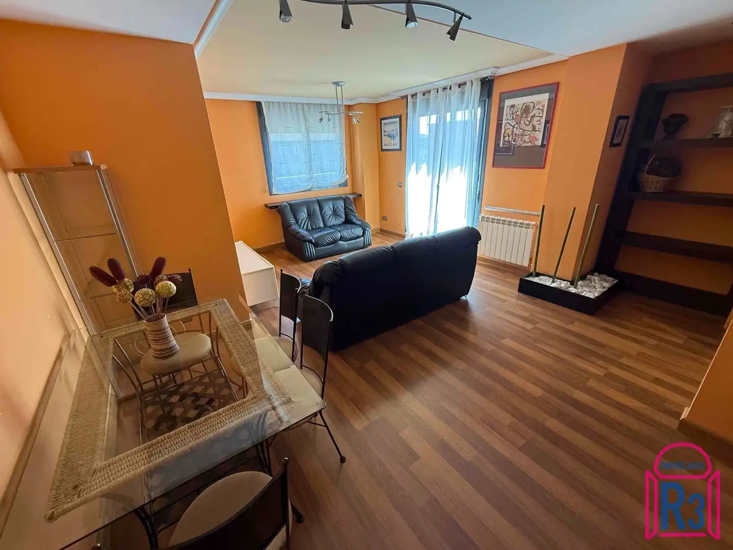 Sala de estar de Ático de alquiler en León Capital  con Aire acondicionado, Calefacción y Terraza