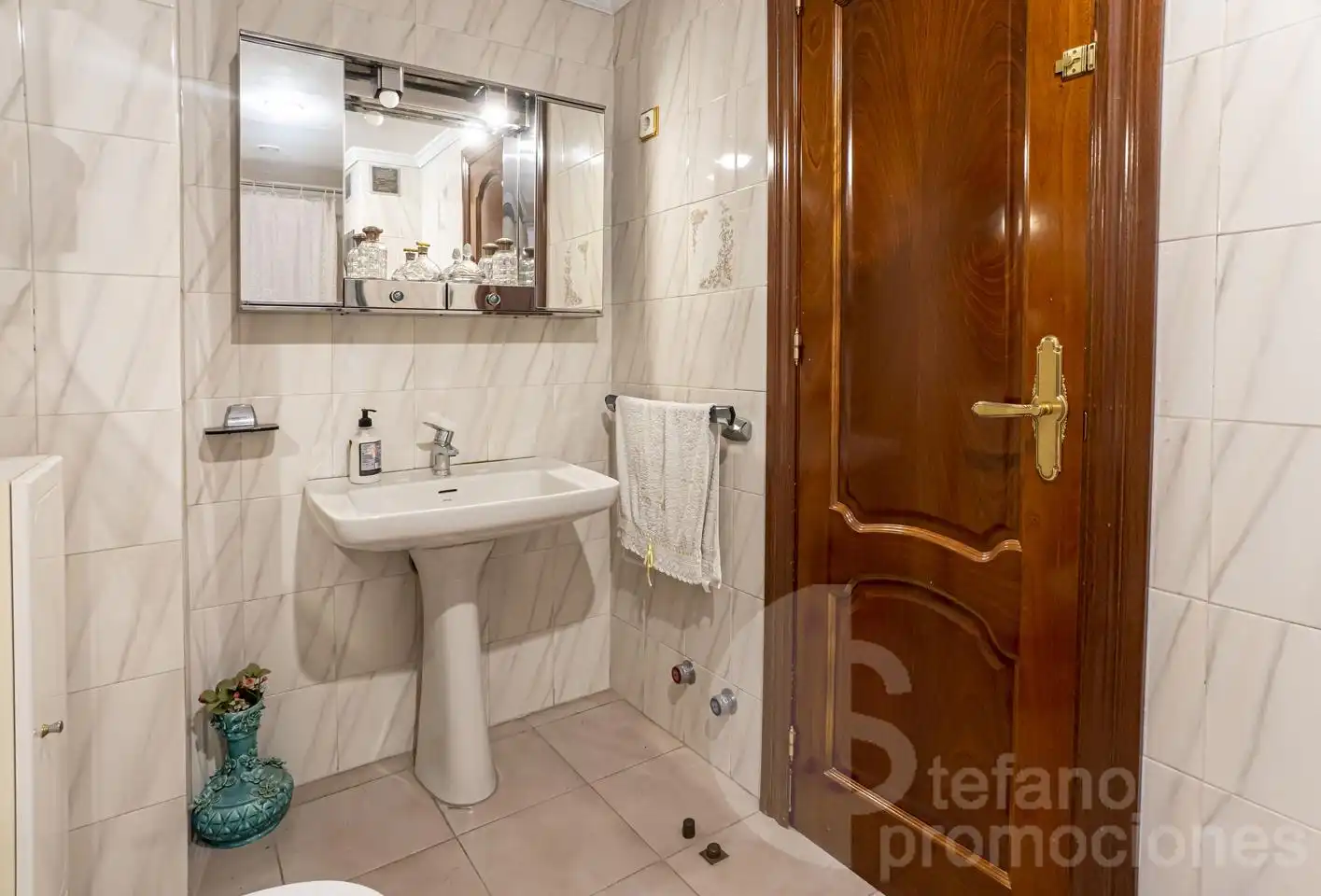 Bathroom of Flat for sale in Málaga  with Air Conditioner, Terrace and Storage room