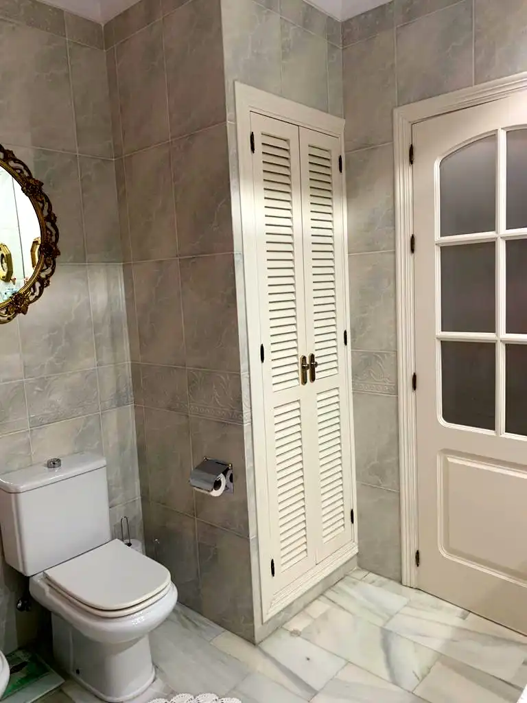 Bany de Casa o xalet en venda en El Puerto de Santa María amb Aire condicionat i Jardí privat