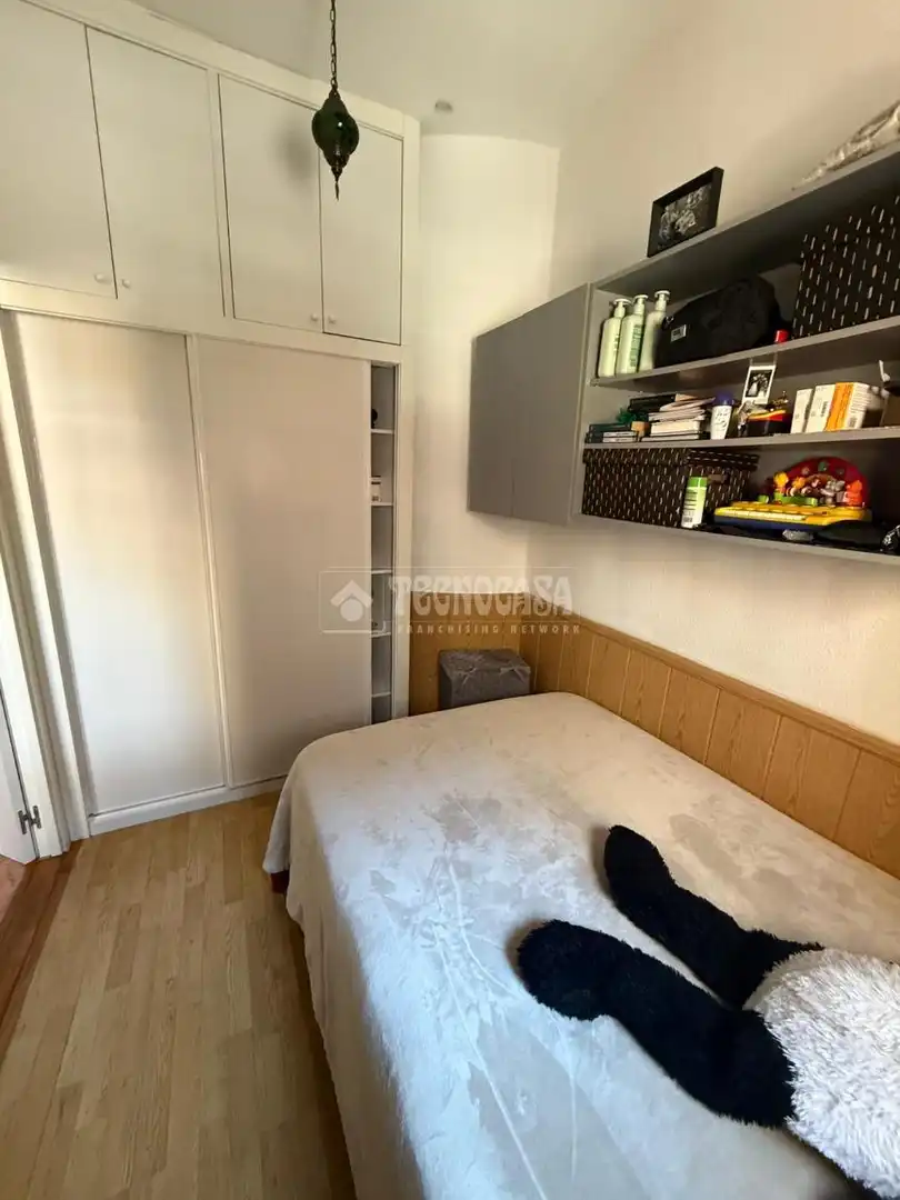 Bedroom of Flat for sale in Madrid  with Air Conditioner and Heating