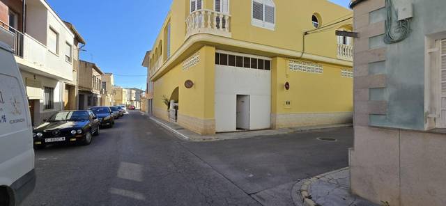 Local comercial en Alquiler en Casinos