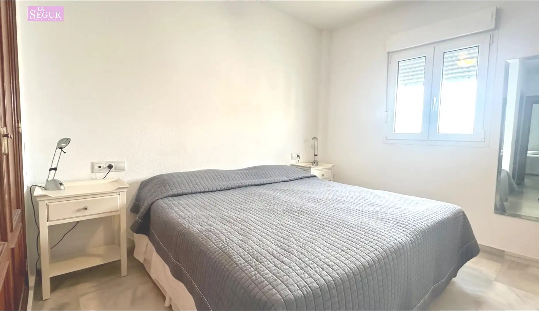 Dormitori de Pis en venda en Conil de la Frontera amb Terrassa i Moblat