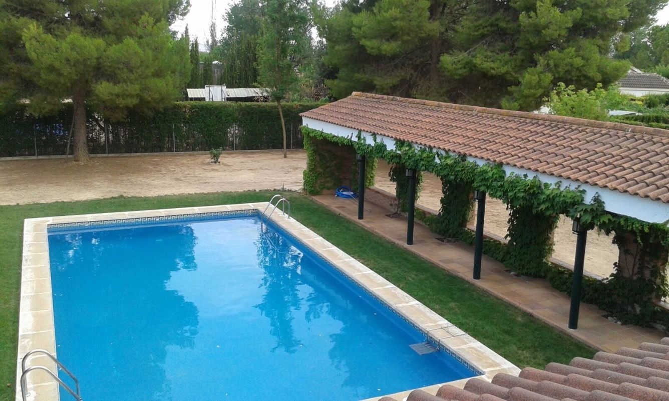 Swimming pool of House or chalet for sale in  Albacete Capital  with Heating, Private garden and Storage room