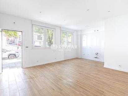 Sala d'estar de Pis en venda en  Madrid Capital amb Aire condicionat i Calefacció