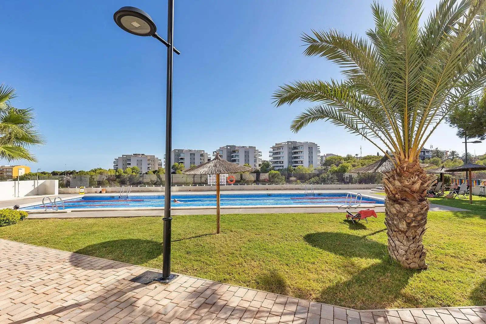 Apartamento con piscina en venta en Calle CLAVO, imagen 7
