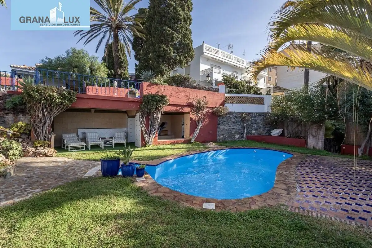Swimming pool of Houses for sale in Almuñécar  with Air Conditioner, Heating and Private garden