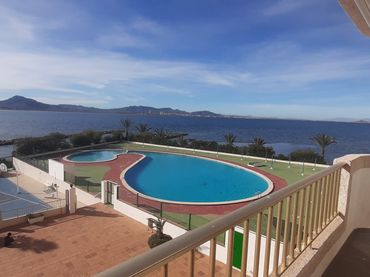 Apartament amb piscina en venda a Edificio Golamar