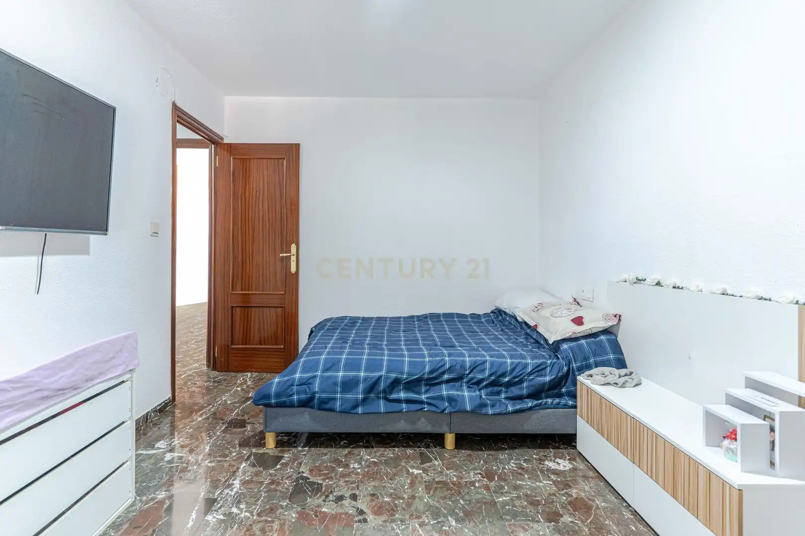 Habitación de Apartamento en venta en Granada con Aire acondicionado