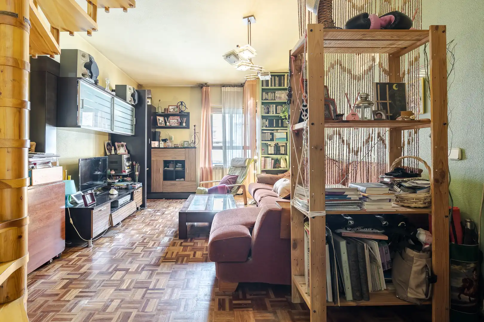 Wohnzimmer von Wohnung zum Verkauf in Madrid mit Privatgarten, Terrasse und Balkon