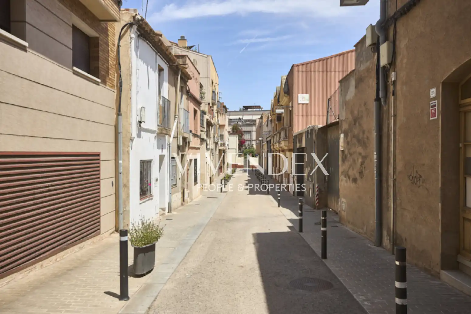 Exterior view of Houses for sale in Sant Vicenç Dels Horts  with Terrace