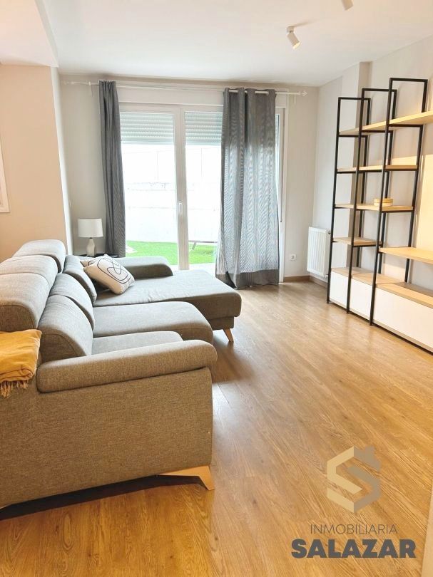 Sala d'estar de Casa o xalet de lloguer en Bilbao  amb Calefacció, Jardí privat i Terrassa