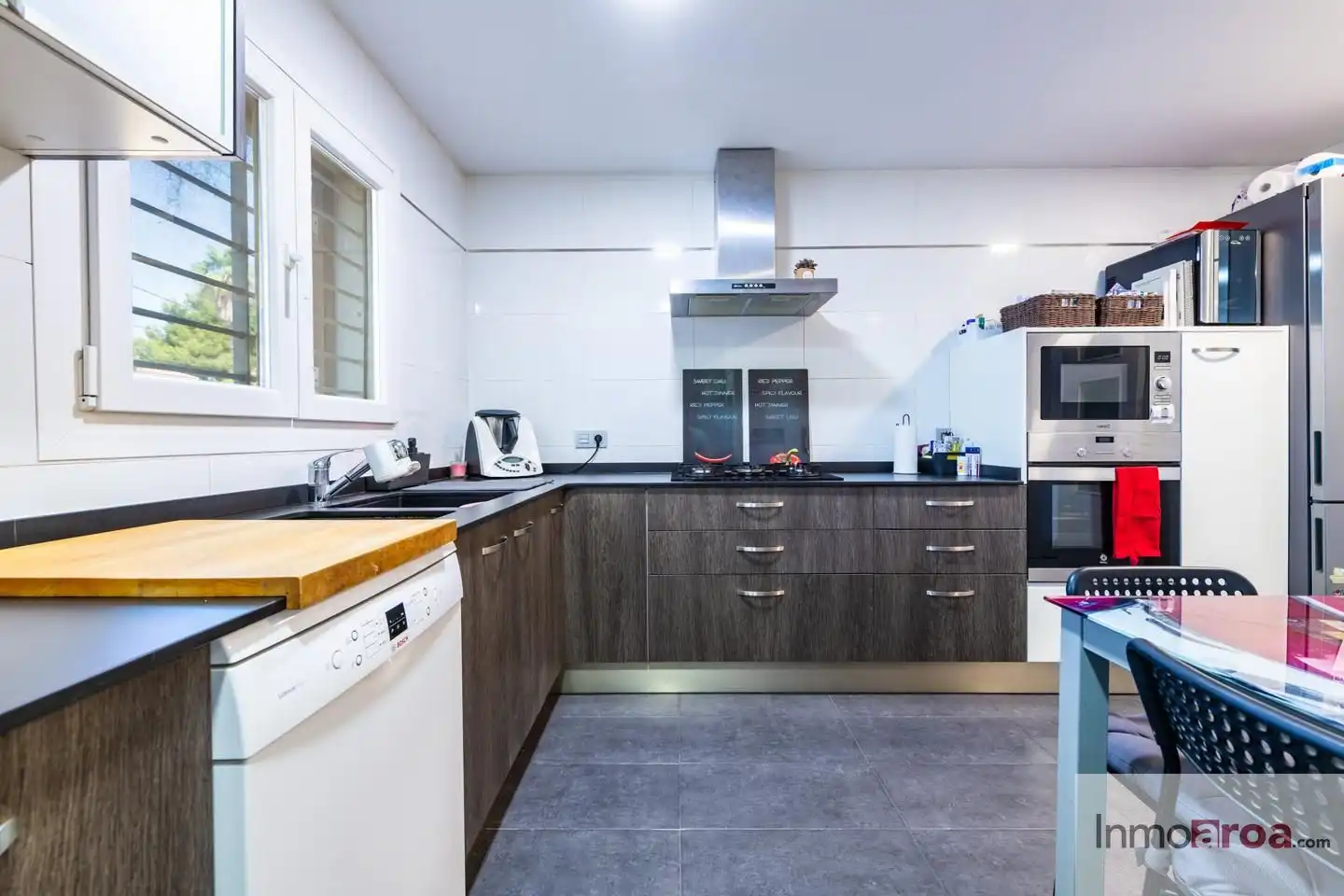 Cocina de Casa o chalet en venta en Godella con Aire acondicionado, Calefacción y Terraza