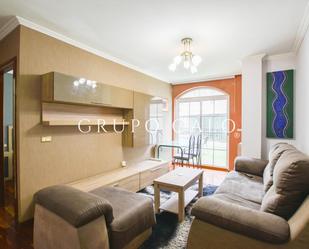 Living room of Flat to rent in Vigo   with Heating, Parquet flooring and Terrace