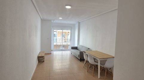 Foto 2 von Wohnung zur Miete in Calle Nuestra Señora de Monserrate, 2, Almoradí, Alicante